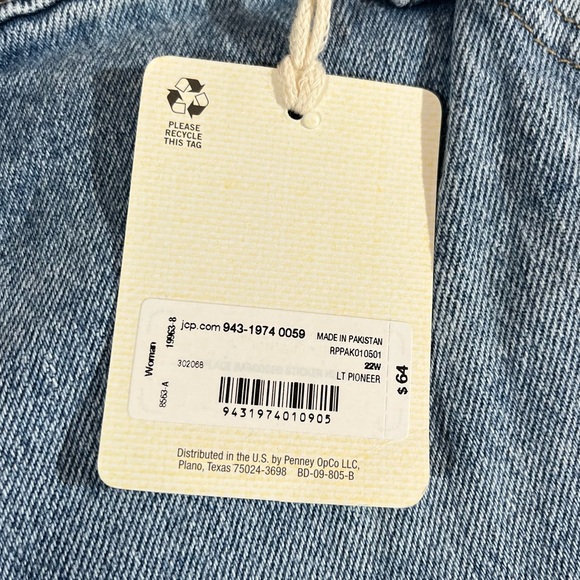 NWT Women’s a.n.a Highest Rise Vintage Straight Jeans 22W Plus Size - Picture 3 of 10